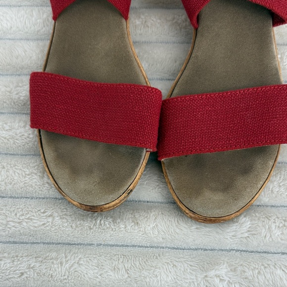 Charleston Peri Red Sandals size 7 - Picture 4 of 10